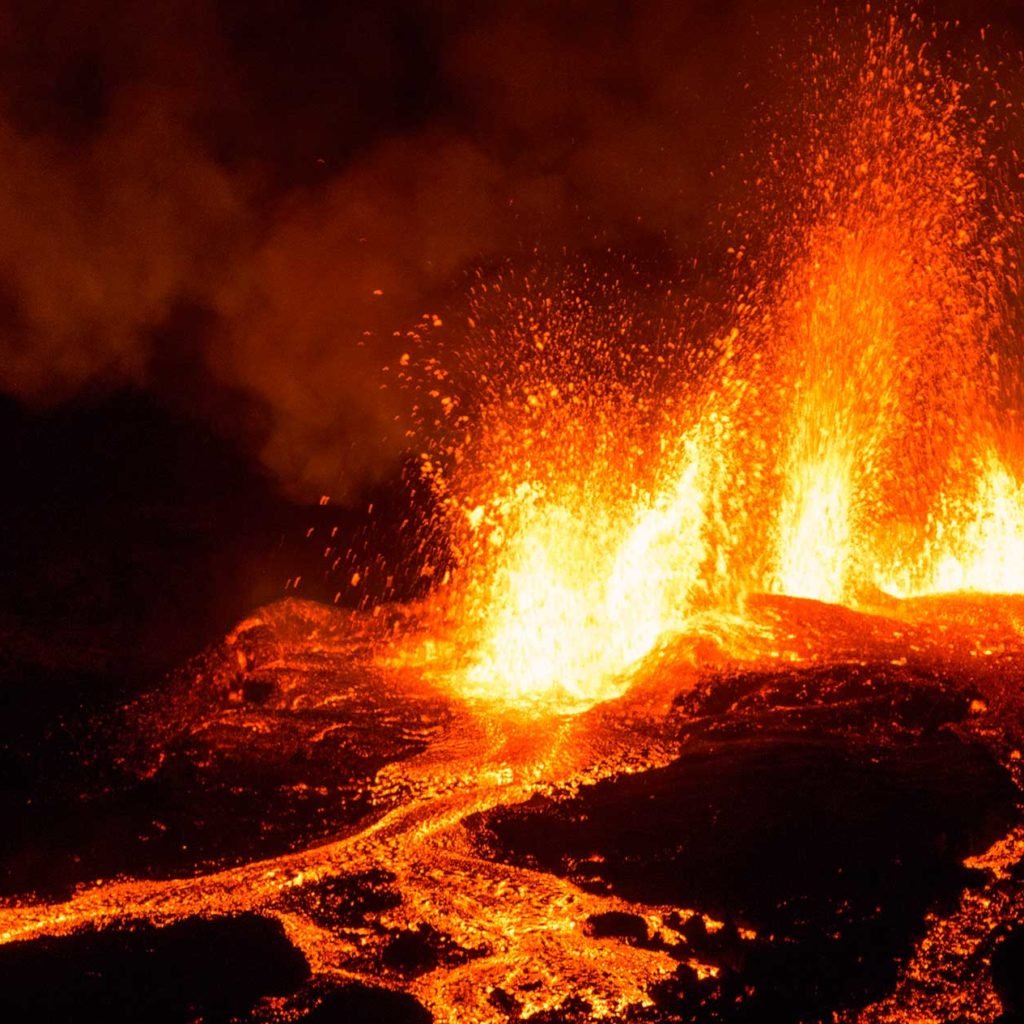 ACCUEIL-Piton de la Fournaise : third eruption of the year !