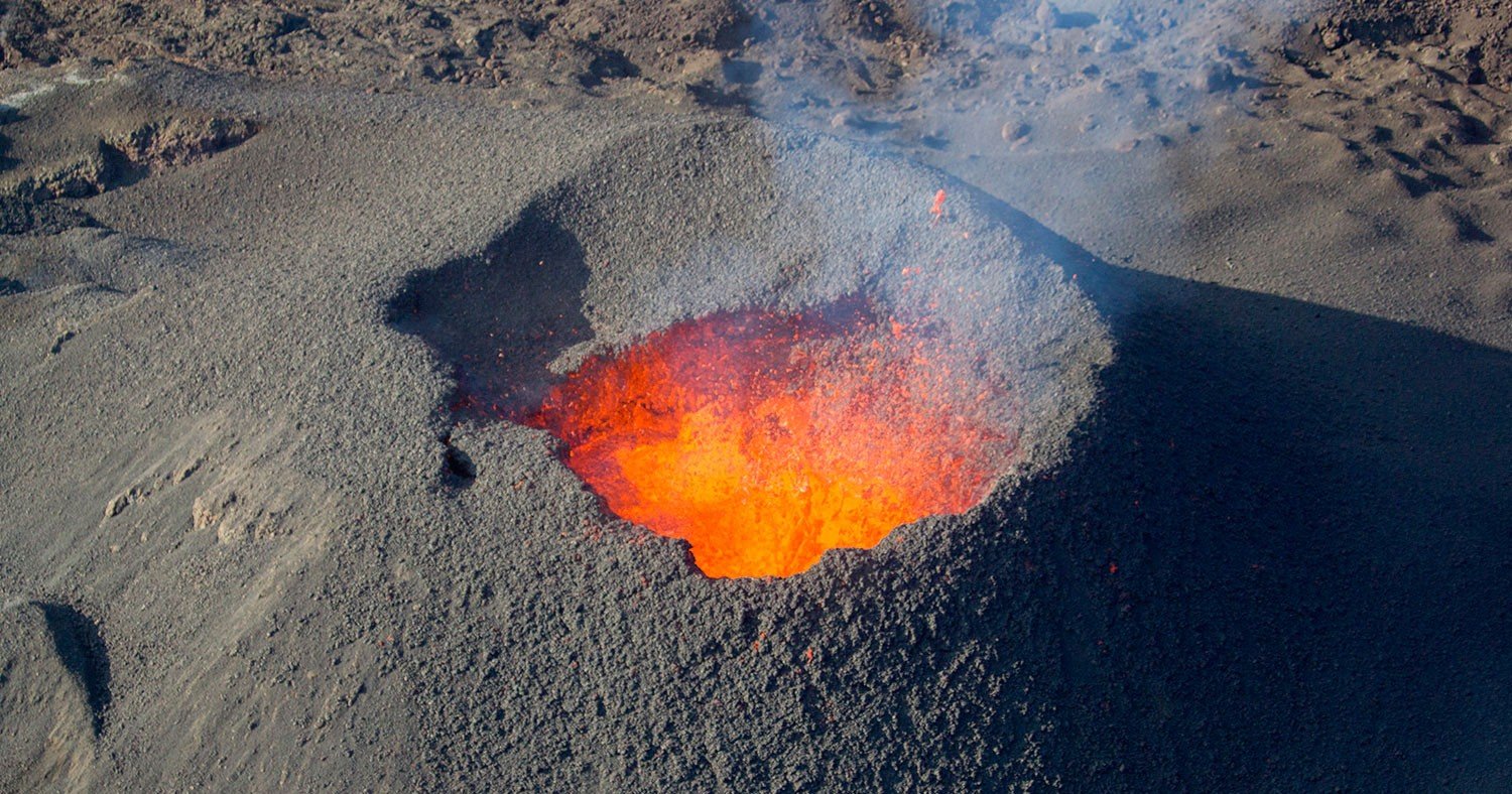 ARTICLE-Piton de la Fournaise : third eruption of the year !