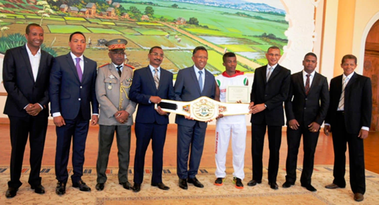 ARTICLE-Séverin Mamonjisoa, world kickboxing champion