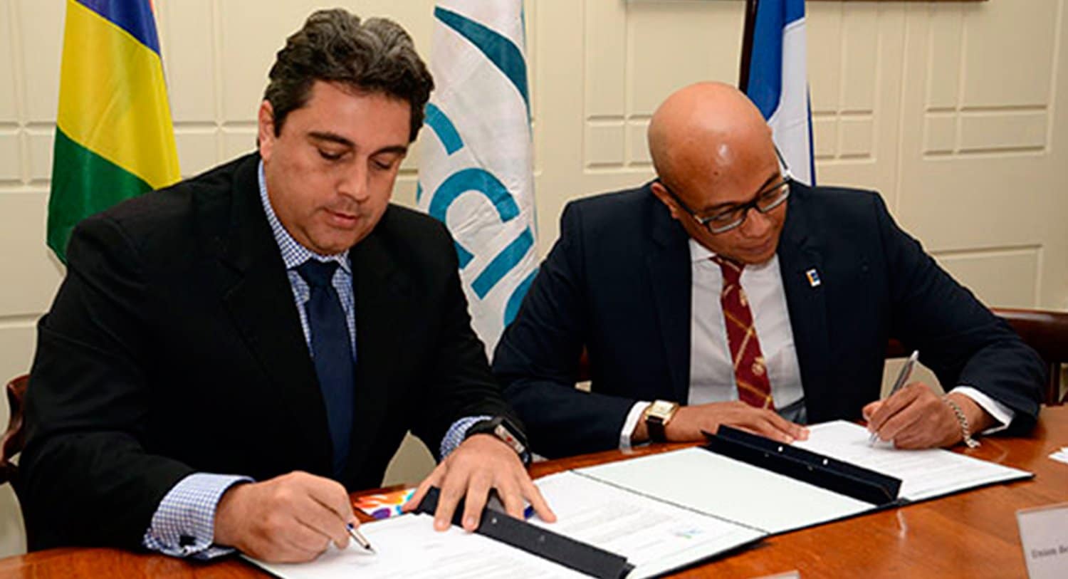 ARTICLE-A partnership with regional scope signed in Mauritius ARTICLE-A partnership with regional scope signed in Mauritius