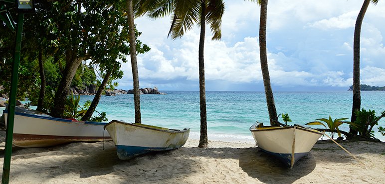 Reunion island - Seaside boats