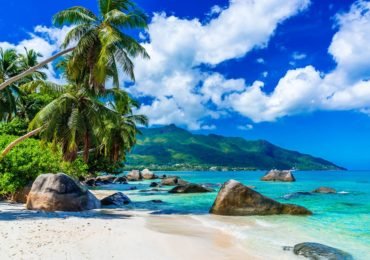Les Seychelles - Bord d'océan rochers