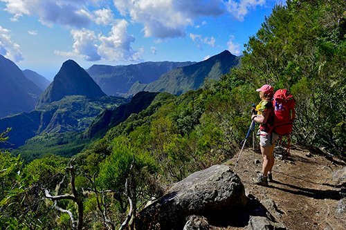 i-v-ecotourisme-reunion-randonne-montagne