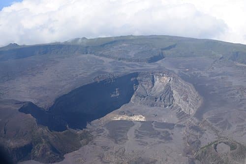 i-v-ecotourisme-volcan-karthala-comores i-v-ecotourisme-volcan-karthala-comores